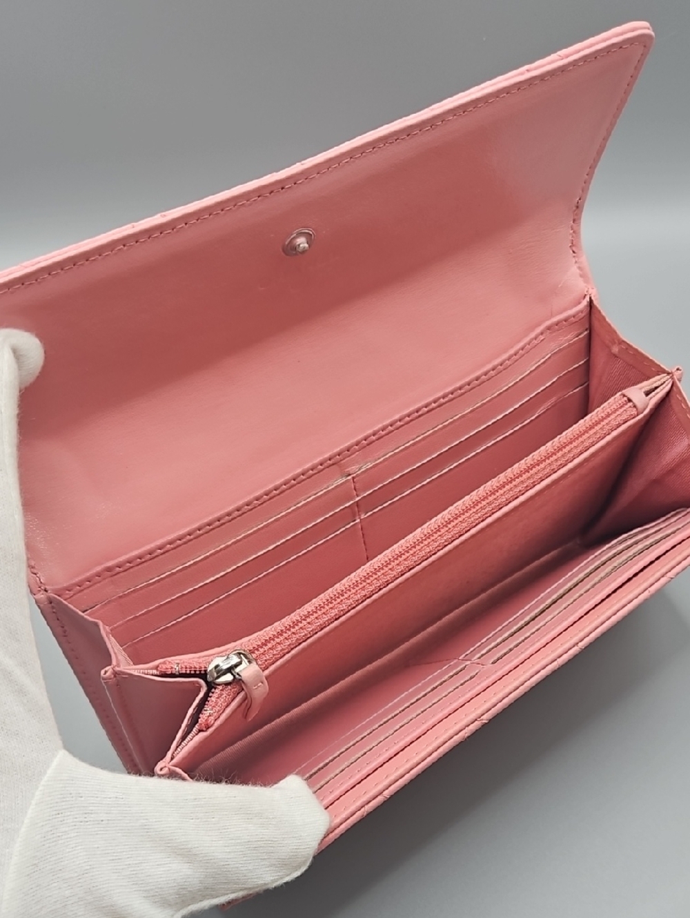 CHANEL Authentic Quilted Leather Pink Long Wallet/Clutch - Picture 5 of 17